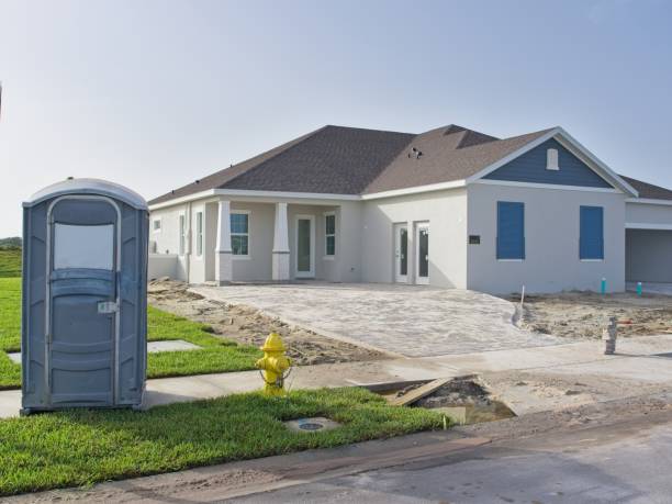 Porta potty delivery and setup in Meadows Place, TX